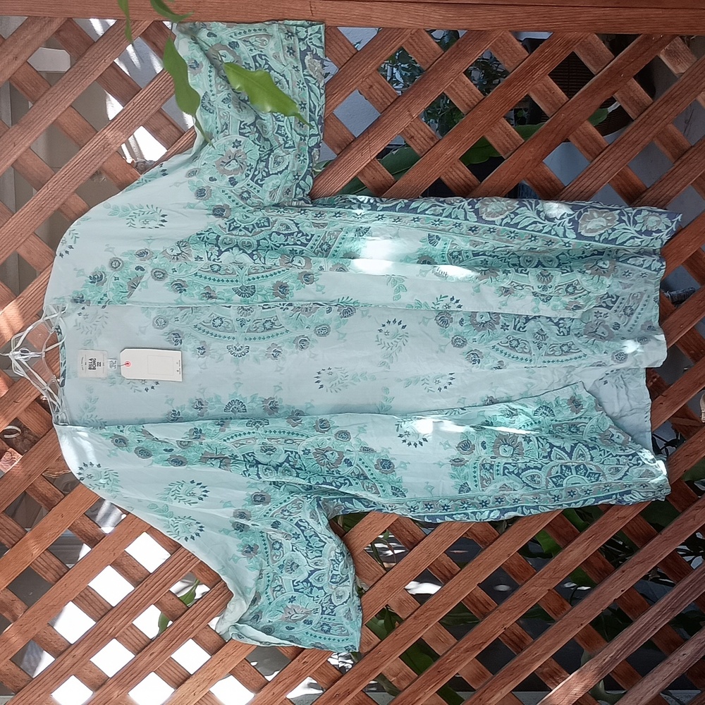 Billabong Rayon Paisley Floral Print Beach Cover Up Kimono Size Small/Medium NWT